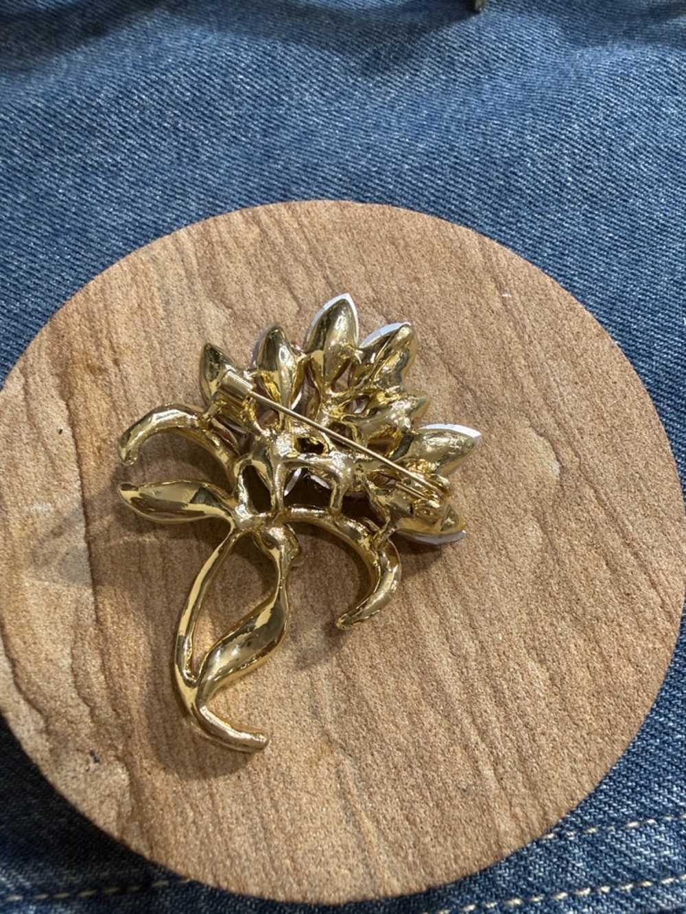 Fashion Gold-Tone Pink Crystal Floral Brooch - Picture 2 of 3
